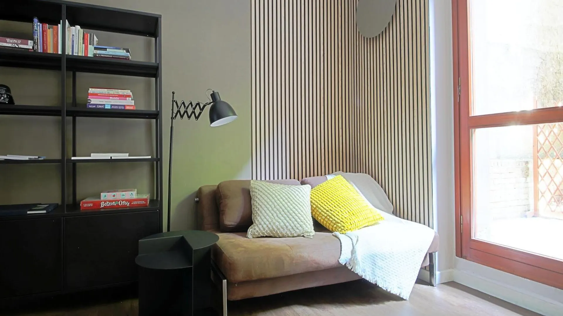 Modern Flat With Private Garden Apartment Milan Italy