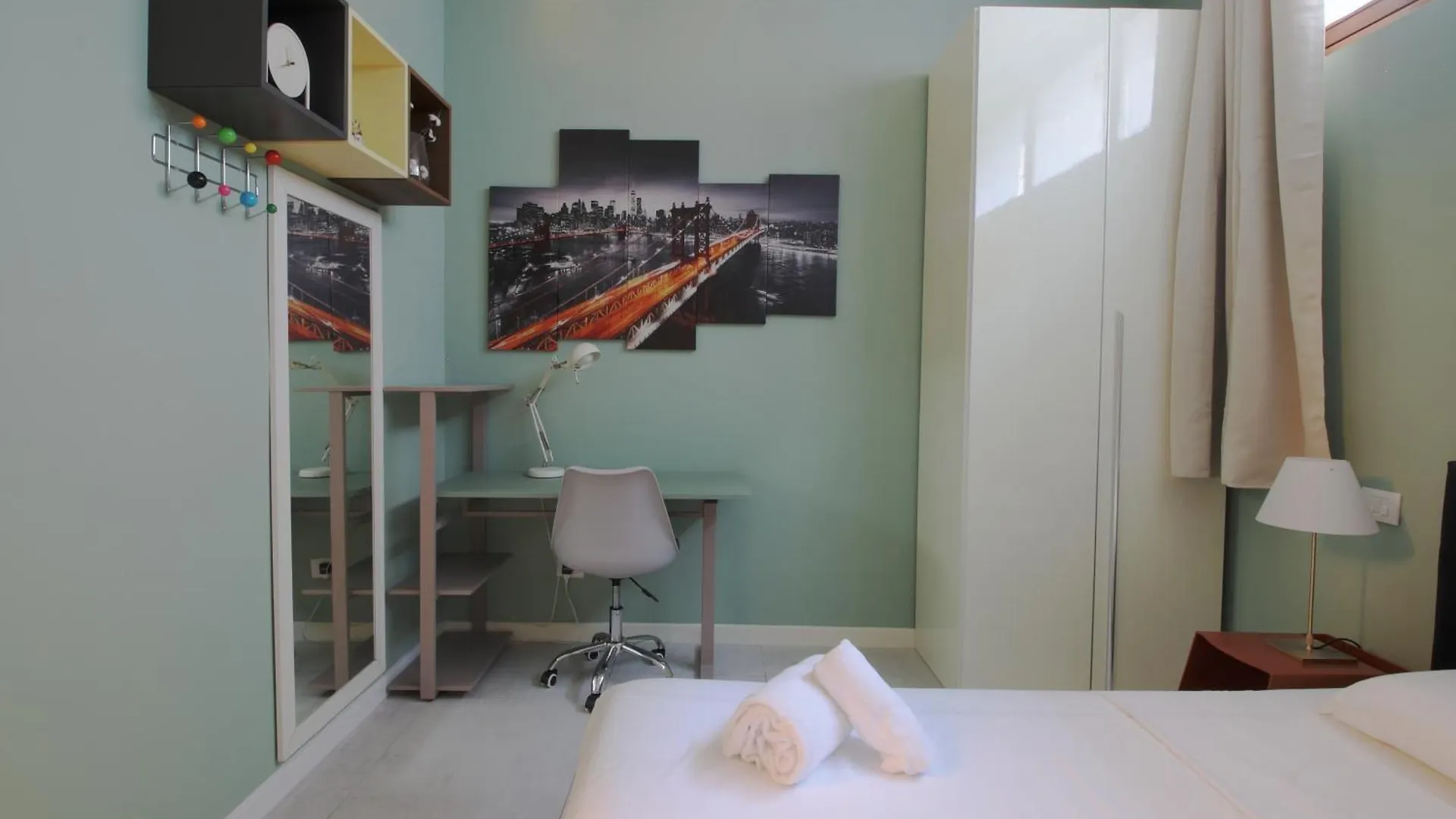 Modern Flat With Private Garden Apartment Milan 0*,