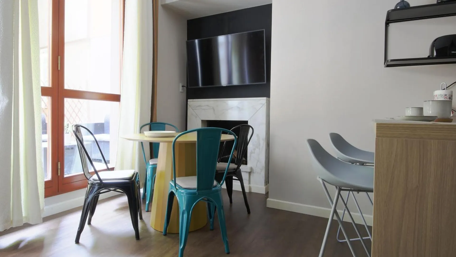 Modern Flat With Private Garden Apartment Milan